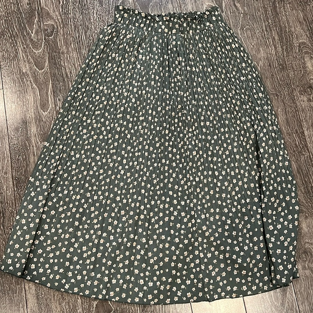 Pleated Midi Skirt